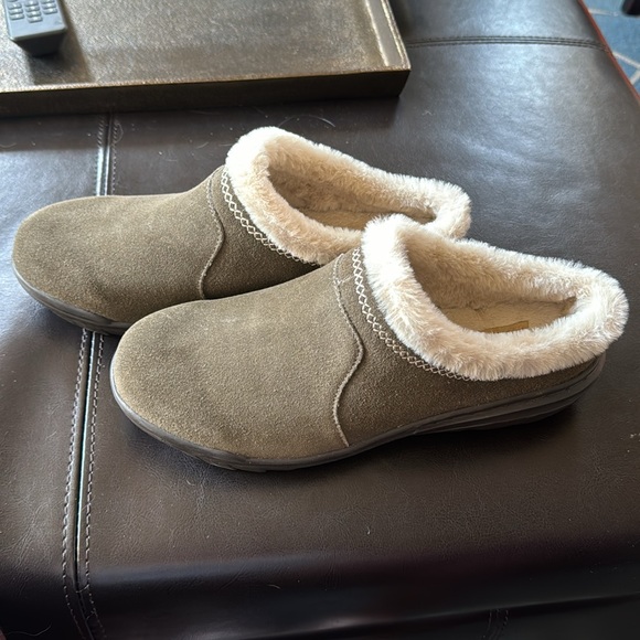 Jambu Women's Wilma Mule, olive - Picture 3 of 5